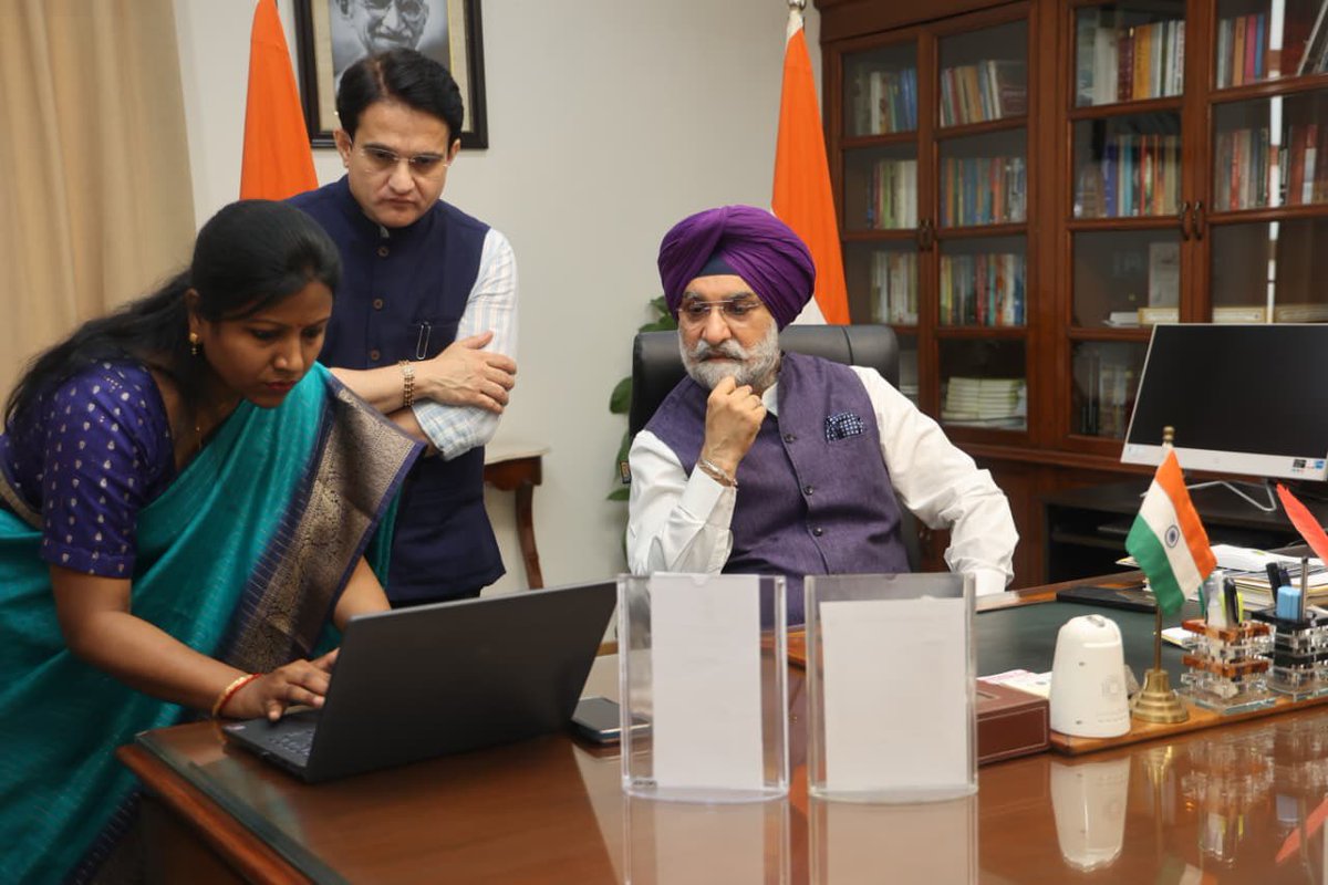 LG Delhi tweet media