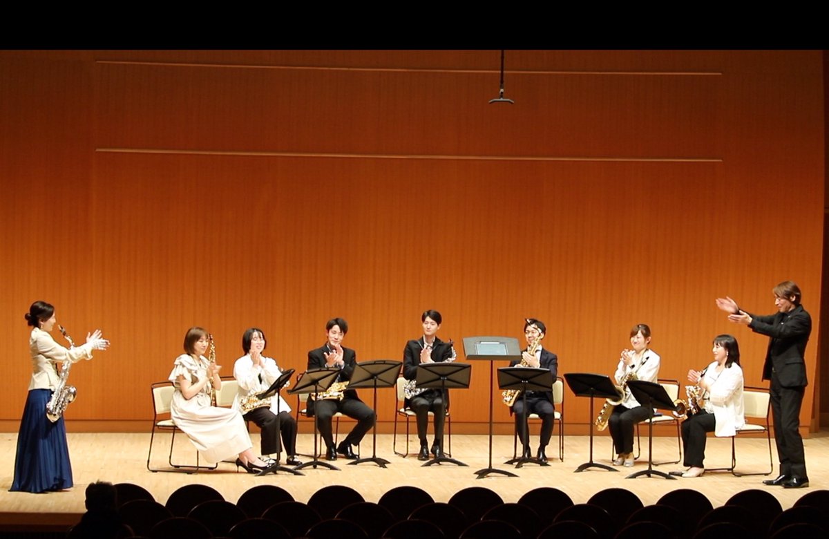 porincorin's tweet photo. 4月28日、第二回となるVagues blanches が無事に終演しました！
波多江先生の自然な歌心に直近で触れることができて、感無量でした🥰
いくつになってもメンバー一同背中を追わせていただいてます✨✨
先生の指揮でテナーでコンチェルトまでさせていただき、これから日本でがんばろー！って気持ちです☺️ https://t.co/8mc8sYa1Dw
