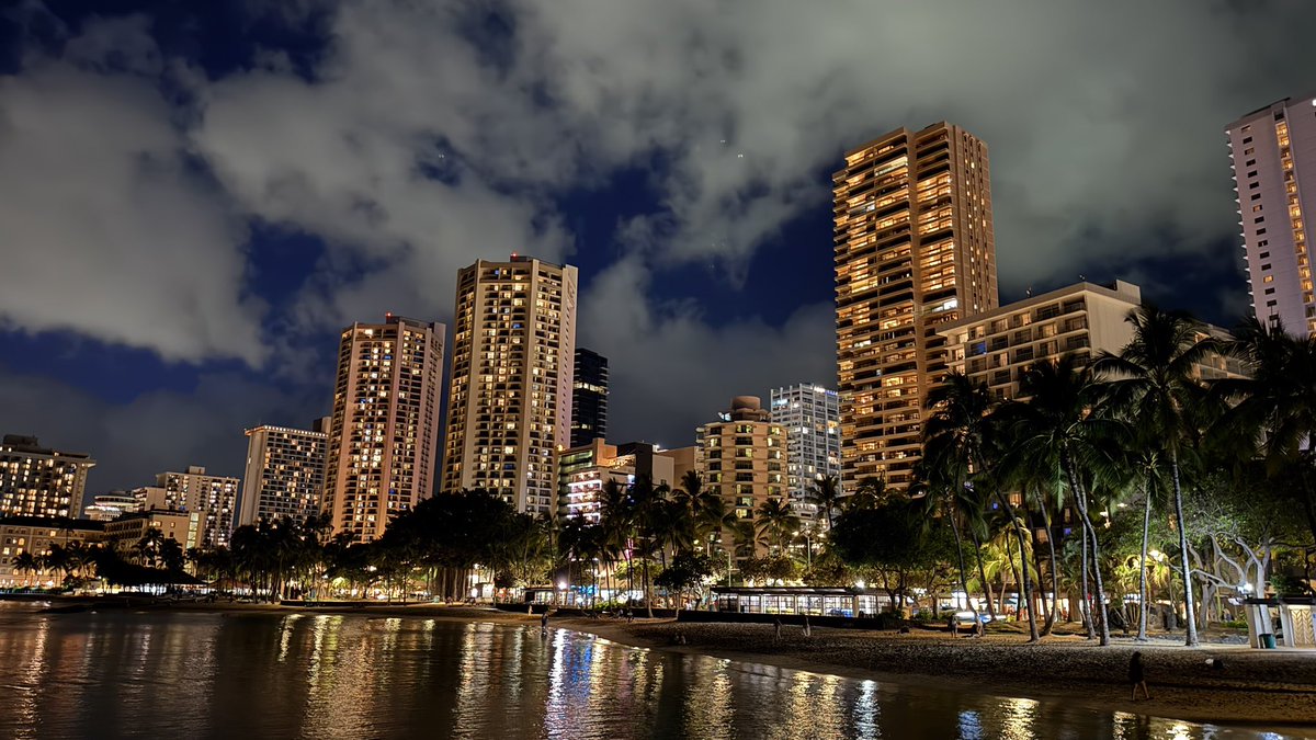 hawaii_isla808's tweet image. Beautiful Another Day in Waikiki🌺📸🌴🙏🏼❤️🌔 #oahu #hawaii #waikiki #honolulu #luckywelivehawaii