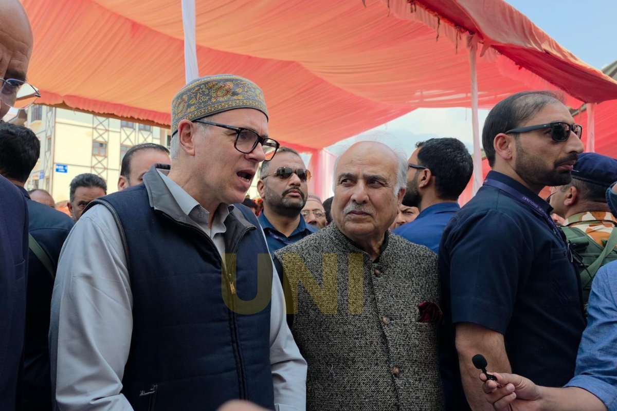 UNI_Photos's tweet image. In Photos | Jammu and Kashmir Chief Minister Omar Abdullah interacted with journalists in Srinagar.

📸: Shah Junaid / UNI

@CM_JnK | @OmarAbdullah | #OmarAbdullah | #Srinagar | #JammuandKashmir | #UNI