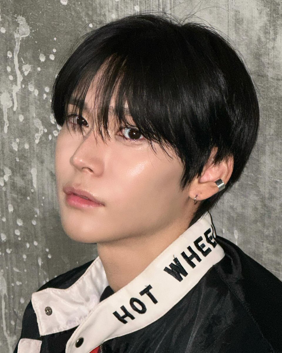 𝙟𝙚𝙩 tweet media