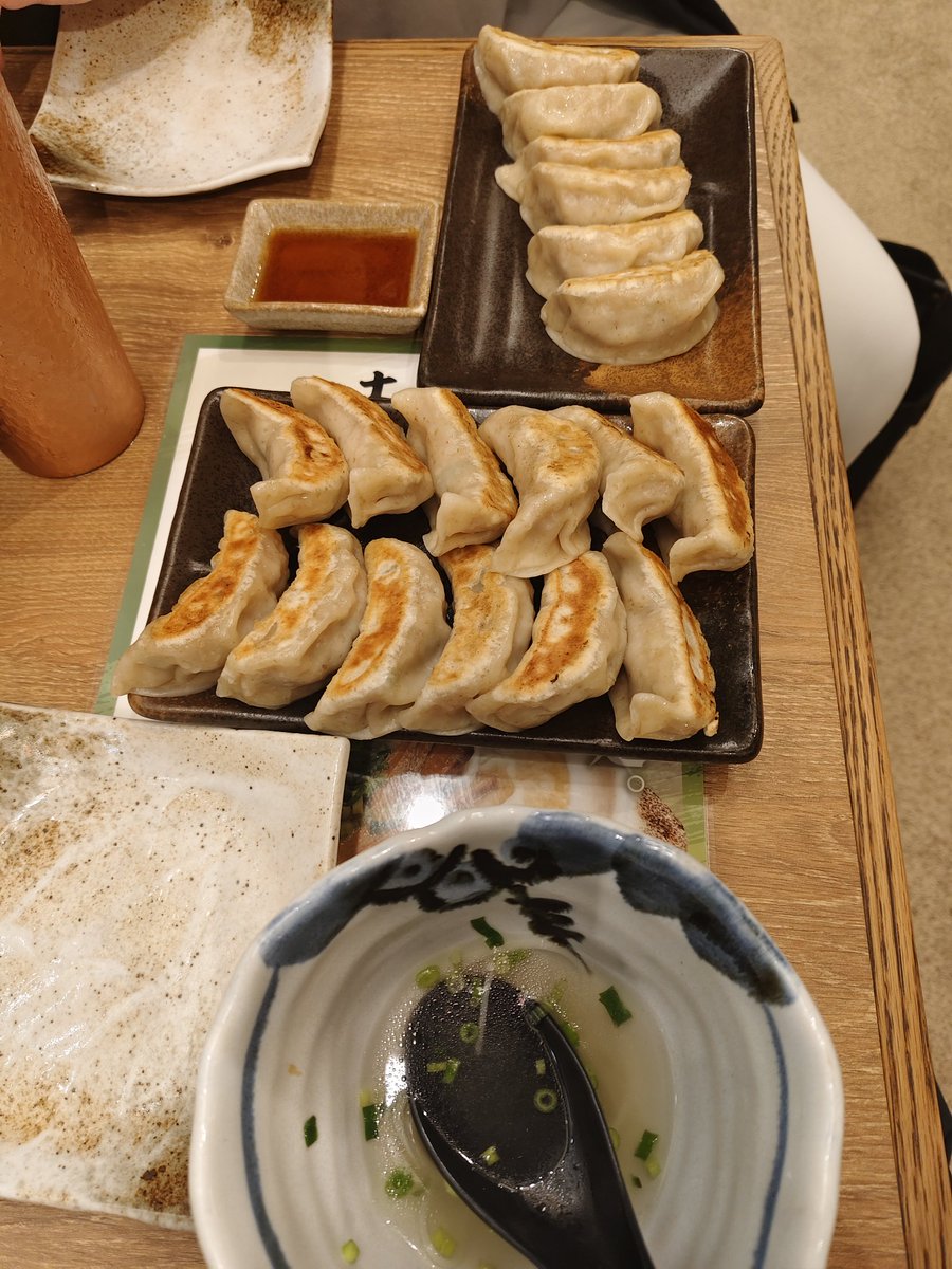 とりあえずご飯 tweet media