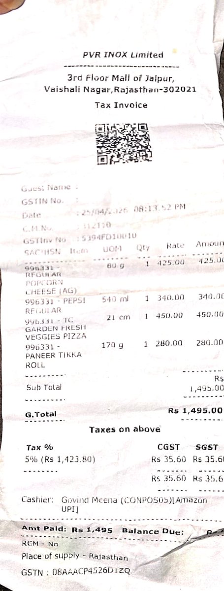 ankitamaharish's tweet photo. @_PVRCinemas @PicturesPVR @_PVRCinemas @INOXMovies is these prices fare?? Even my roll was also not delivered at seat only pizza was there. 😶😶 https://t.co/2acrLDomBJ