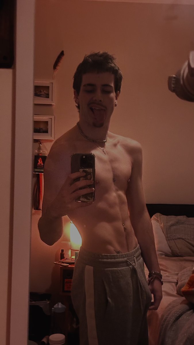 Spikey Lines 🦴 🦇 (18+) tweet media