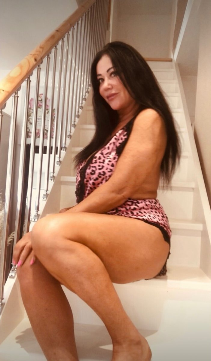 Lisa Appleton tweet media