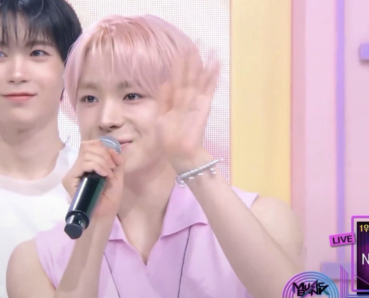 쀼쀼 tweet media