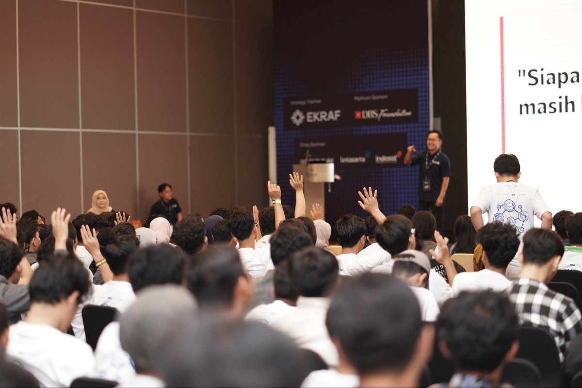 arsyopraza's tweet photo. Terima kasih @dicoding atas kesempatan luar biasa ini.
Sampai jumpa di DDC berikutnya! π
@dicoding #DDC2026 #DicodingDevConf2026
#BuiltByHumansAcceleratedByAI #TechIndonesia #AIIndonesia https://t.co/yR0GZSbzZs