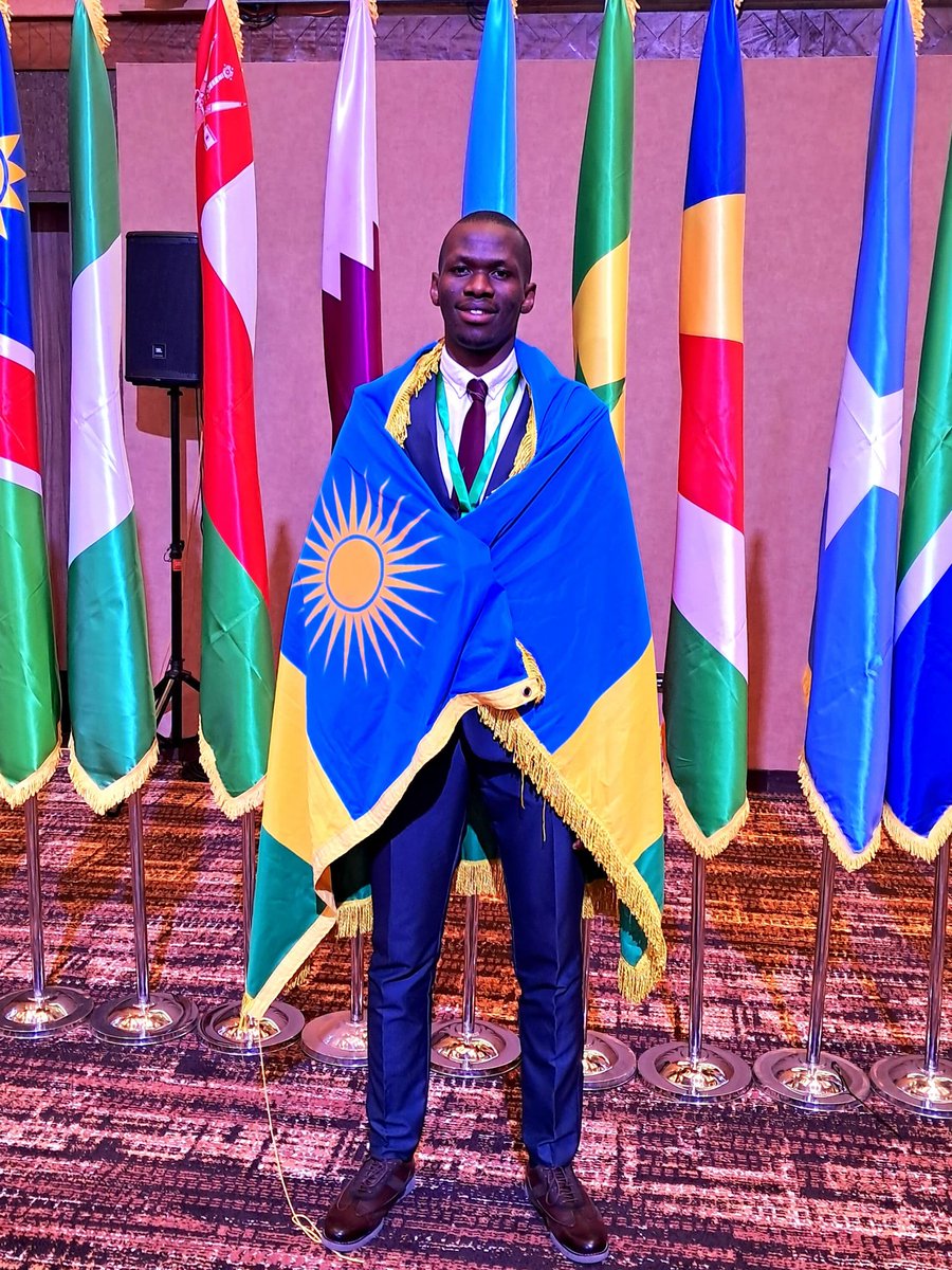 Christe24947662's tweet image. Ingoma ni zivugire rimwe, amakondera atsikimbe..... Nongeye umwaka mu yindi +1 !

I am sincerely thankful to everyone who has continued to support me in my journey and in #TumenyeAmategekoYacu , Your support means a lot to me ,May God bless you all always!
 
#RwOT 
#RWOX