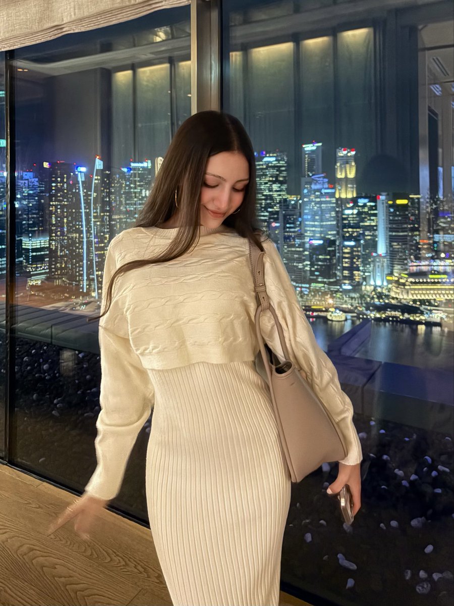 Julia tweet media