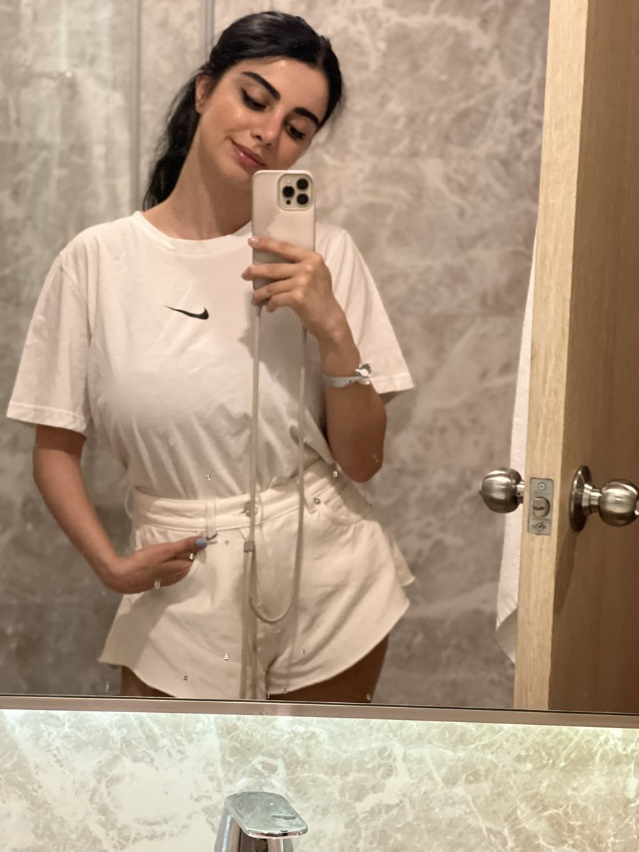 Ayda golahmadi tweet media