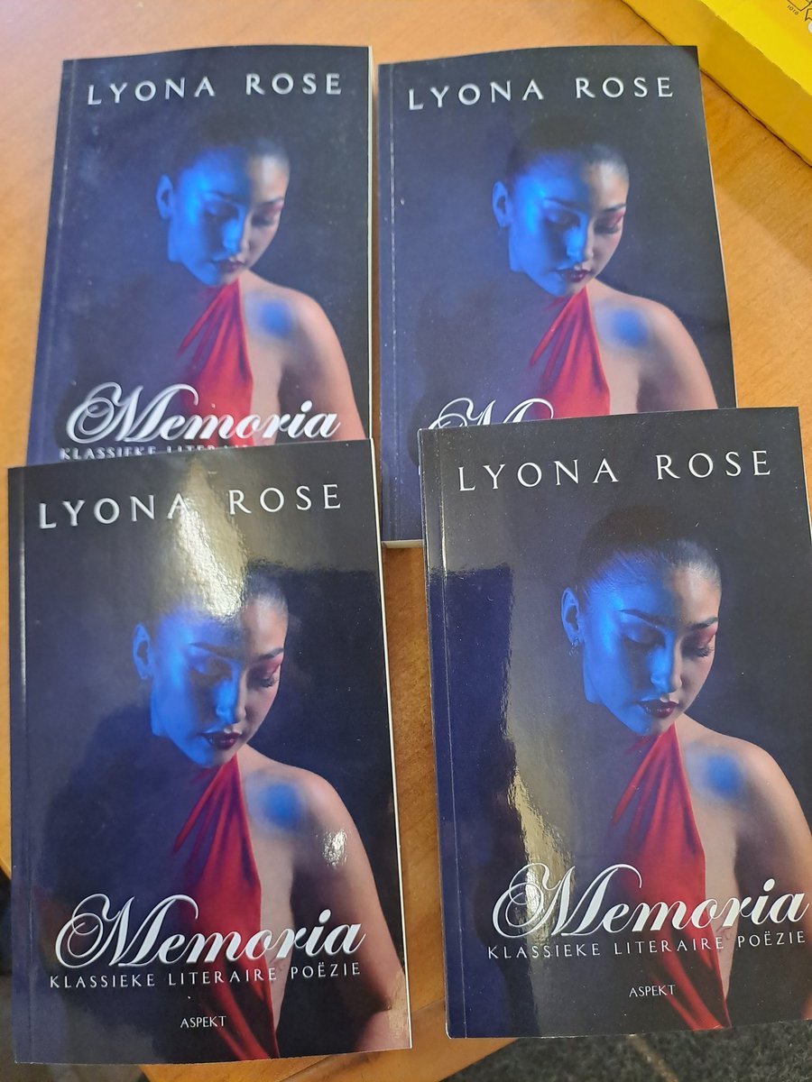 perrypierik's tweet photo. De nieuwe bundel van Lyona Rose, Memoria #uitgeverijaspekt #lyonarose #aspekt #literatuur #boeken https://t.co/dJKxriHqEk