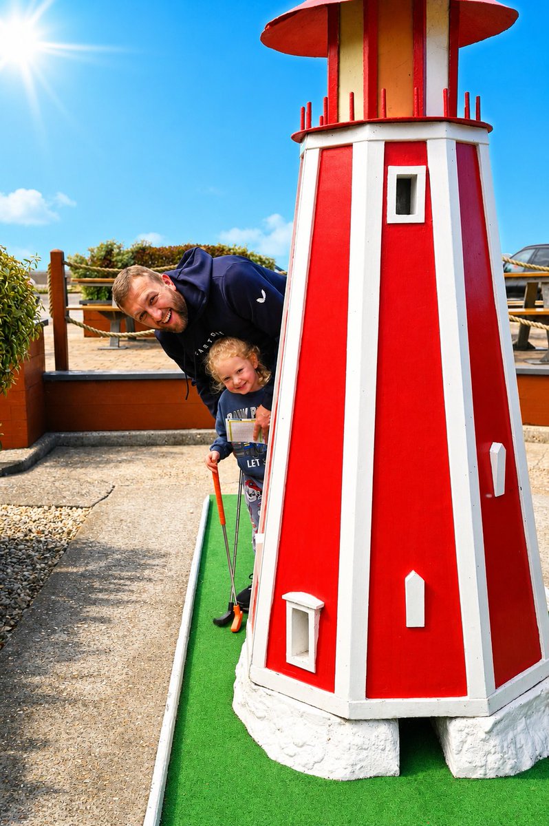 AdventureGolfUK's tweet image. Swing into the bank holiday weekend at Hastings Adventure Golf.  We are open till 10pm! #minigolf #hastingsadventuregolf #hastings #latenightopening #familyfun