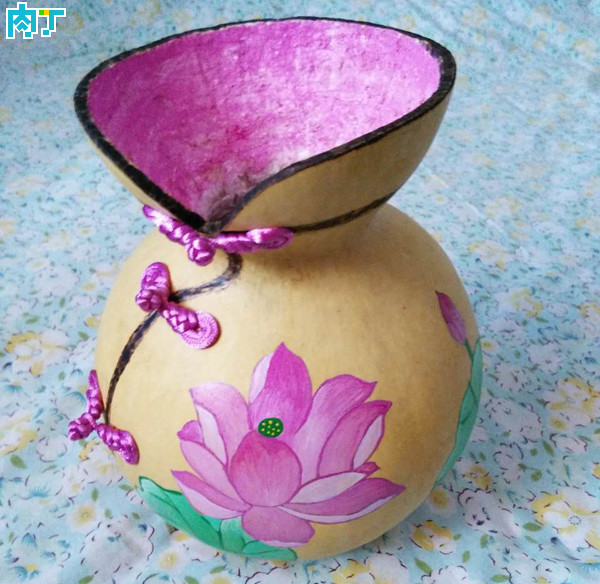 j_soler80's tweet photo. Handmade joy alert! Turn simple clay into a cute mushroom buddy—roll, shape, paint, and watch it bloom. Perfect for tiny spaces or gifting! What will you craft today #HandmadeMagic #ClayCrafts #DIYJoy https://t.co/8oDnYPBe3p