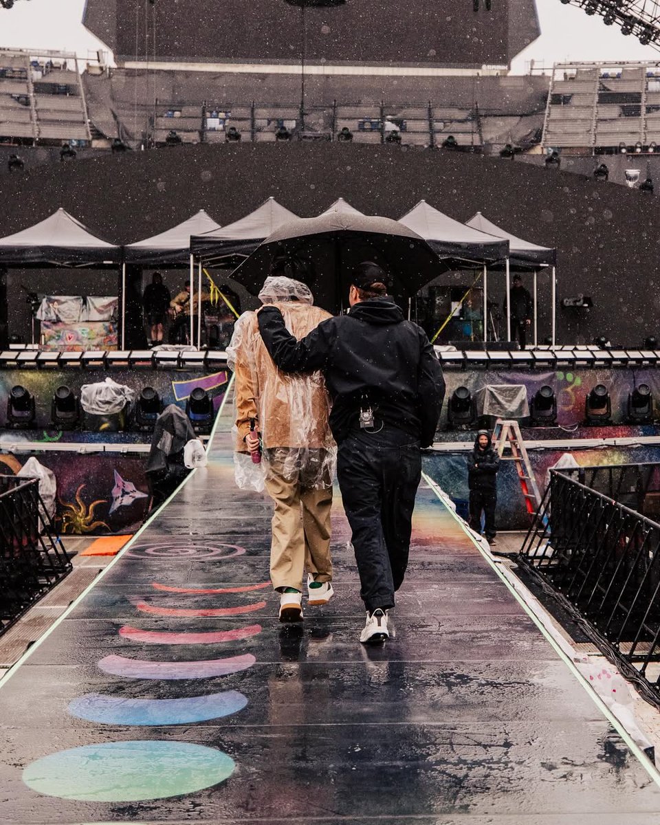 Jinsta_archive's tweet image. coldplay and jin

coldplay: Show #191, Seoul

📷 @annaleemedia

#ColdplaySeoul #Coldplay #Jin #MusicOfTheSpheresWorldTour