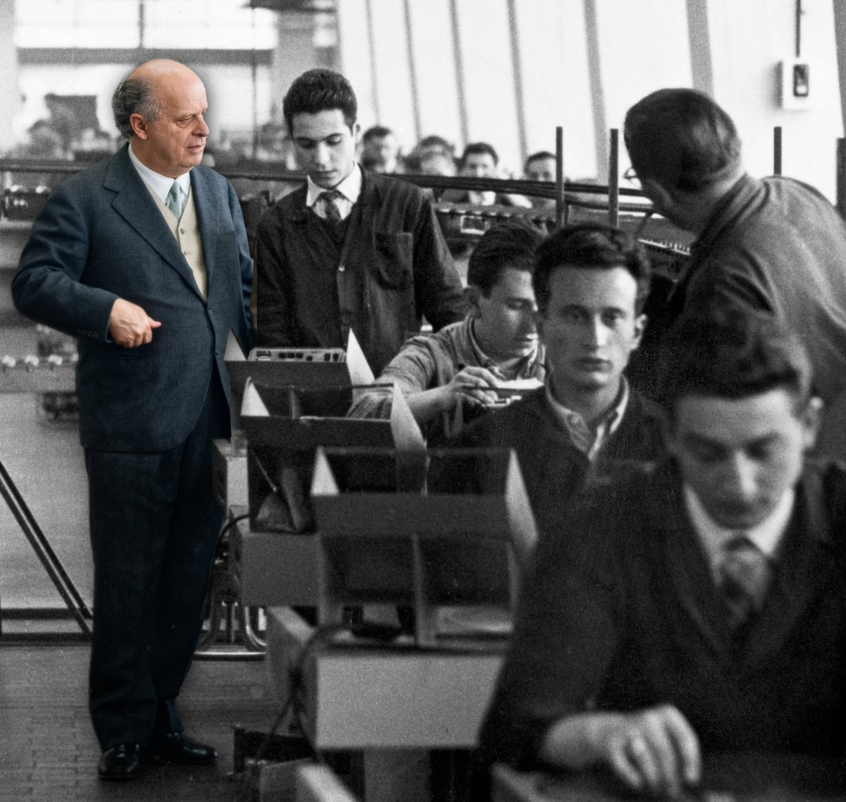 Archivio Storico Olivetti tweet media