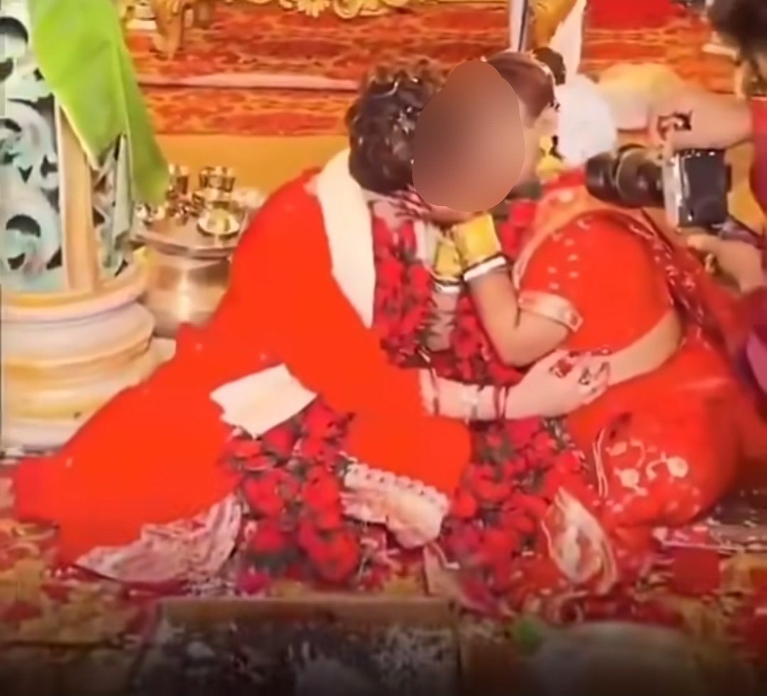 Vinay__pandit_'s tweet image. वो दिन दूर नहीं जब कैमरामैन हनीमून वाली वीडियो भी बनाएगा।🤦
थू है इनके संस्कारों पर 😒 
#wedding #photoshop #prewedding