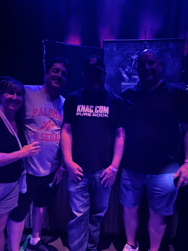 KNAC.COM tweet media