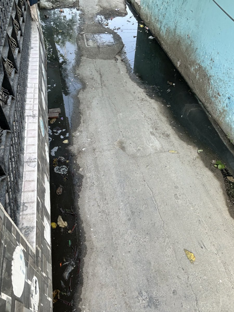 ArchitS71280089's tweet photo. @pushkardhami hello sir main Archit sharma roorkee uttrakhand se hu hmare ashoknagar dhandhera me gali me nali ka pani bhar raha hai aur nali bhi galat bna rkhi hai hmne 3 bar complaint kri pr koi action nhi hua h pls sir aap is par action lijiye 
Thank you sirji https://t.co/QHLczE3Lu9