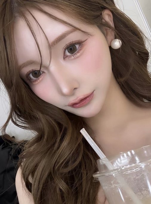 ppp__pooon's tweet photo. イエベさんは21番だよ👇🏻🎶まみちゃんも愛用してる🤍 https://t.co/9gK8TGrDvL