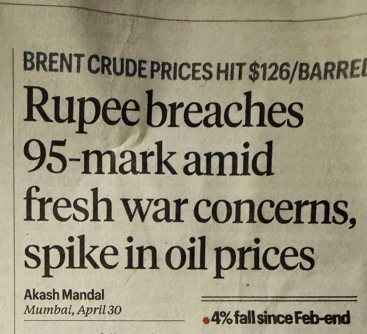 sagarikaghose's tweet photo. Inept, incompetent can’t-find-my-college-degree @narendramodi busy with jhal muri, boat rides &amp; playing AI soccer. Is the incompetent Modi regime even aware of the storm about to hit? https://t.co/nUnahIqNZt