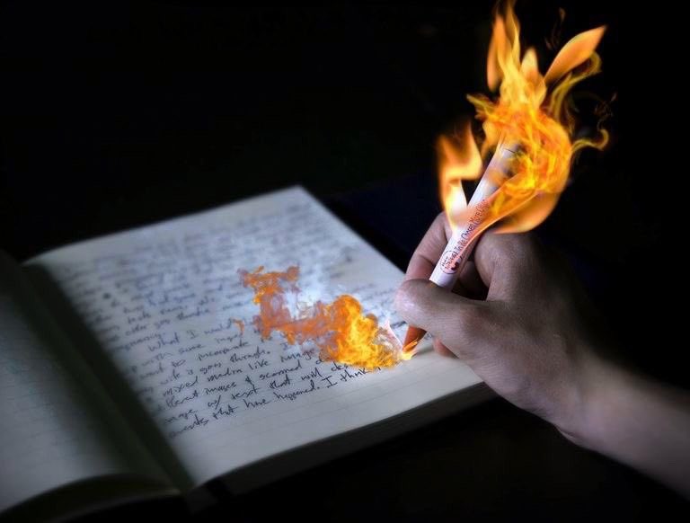 itsmrryy's tweet photo. Eladio cuando estaba escribiendo body https://t.co/RMWUQWMRtr