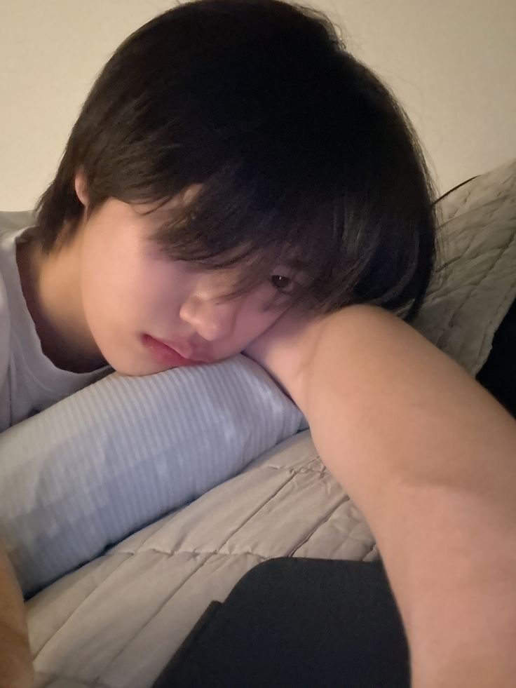 liorawuzhere's tweet image. Moguham/Beulham au🔞
BOKEP KAMPUNG tutut ( moguham vers. ) 

Janu punya hobi baru, ngenyot tutut. Masalahnya, tututnya bukan yang di sungai, tapi Hesa yang lagi ngangkang di meja dapur.

archiveofourown.org/works/84055766