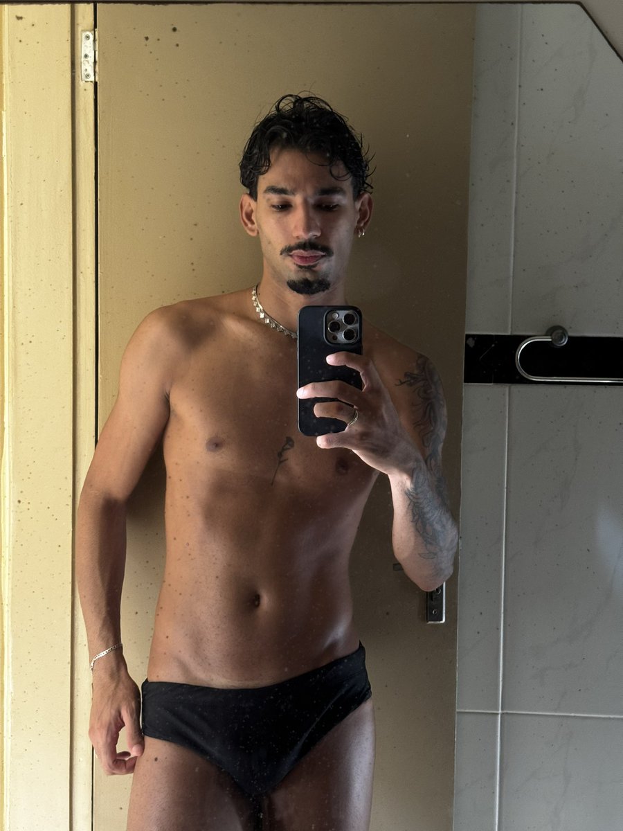 José tweet media