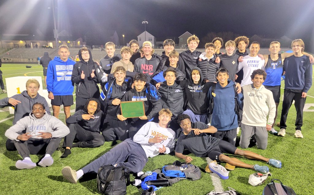 papiosouth's tweet photo. Closed out the regular season the right way with a WIN 🏆
Proud of what this group has accomplished so far. We’ve built something special… but we know there’s more out there.
Championship season is here. Let’s go get it. 🔥 https://t.co/0glwUAD8cA