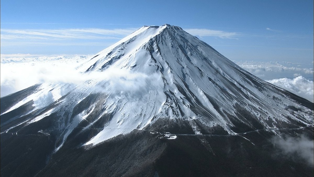 富士山M30号大判90✖️60白富士神々しく荘厳な迫力金運勝負師L.hisert 純米大吟醸名誉醉心『神巖富士』300ml木箱入 | 【公式】TIAT DUTY FREE