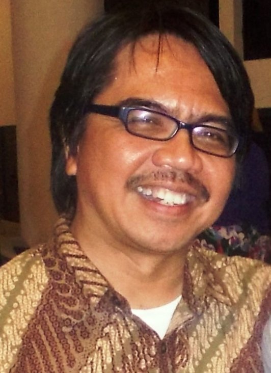 NenkMonica's tweet photo. MEMPIDANAKAN seorang TERPIDANA akankah sama Sulitnya Dengan MENTERSANGKAKAN seorang TERSANGKA ???
Negara kalah oleh seorang Terpidana dan Tersangka. https://t.co/SMu04rJ2rC