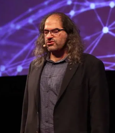 Chloe_XRPL's tweet image. Massive thank-you to outgoing CTO of #Ripple, David Schwartz! @JoelKatz

Looking forward to welcoming the new CTO, who has a background in banking at JP Morgan 👀💕
#XRPL #XRP #XRPArmy