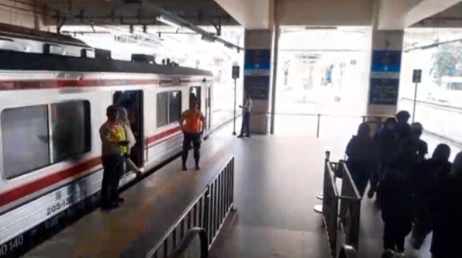 KAI Commuter tweet media