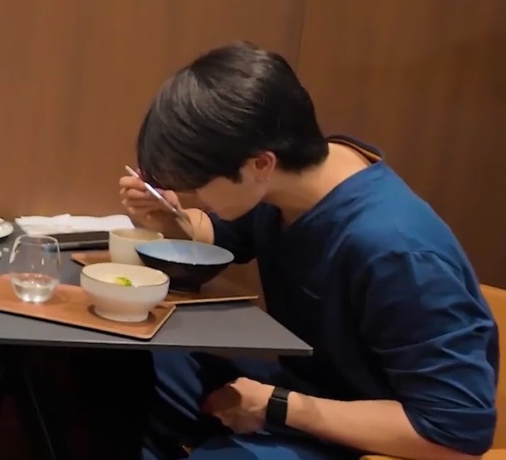 สองฮะ tweet media