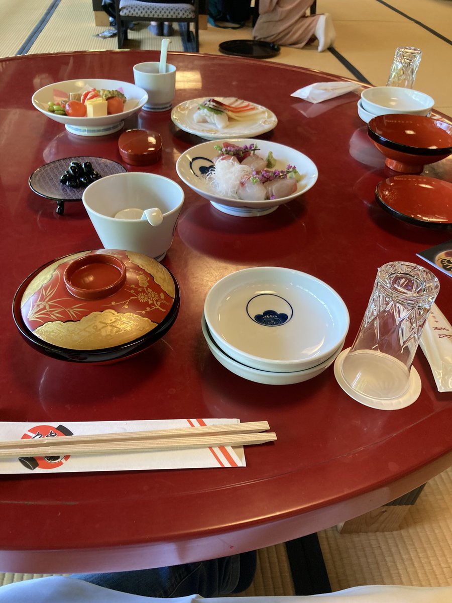 bisyonen49's tweet photo. 雲仙地獄からの卓袱料理 https://t.co/0Qbl90eo2r