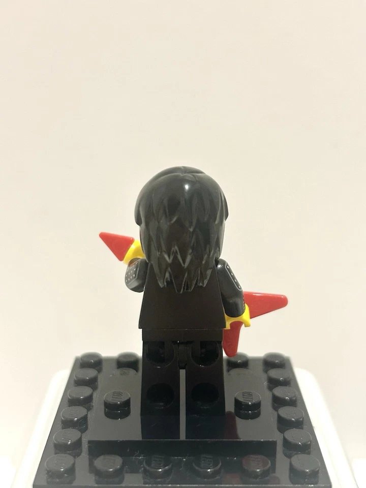 infinitybricks8's tweet image. Turn it up to eleven! This Rock Star is ready to shred the stage with his iconic red guitar. Heavy metal vibes only 🎸

#LEGO #LEGOminifigures #LEGOcollection #LEGOcommunity #LEGOaddictAFOL #LEGOreseller #LEGOforsale #LEGOSeries12 #RockStar #MinifigureLife #RockAndRoll