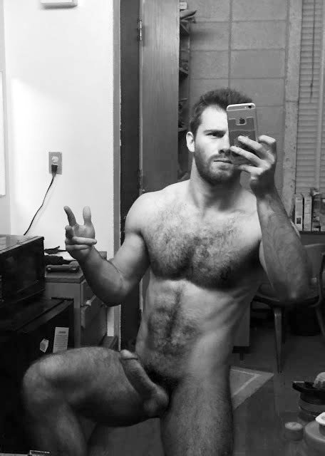 Hairy Guys/Hunks/Dilfs/Dads/🐻 tweet media