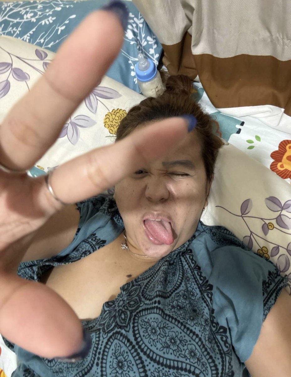 caca💕 tweet media