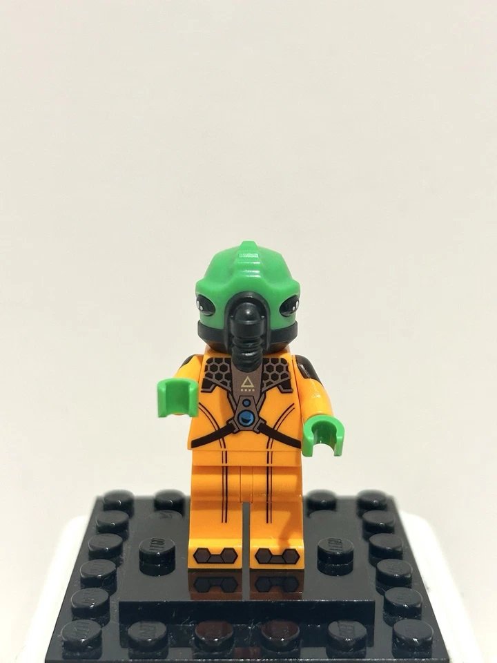 infinitybricks8's tweet image. I come in peace... and I brought a cool space suit! This Alien traveler is exploring the galaxy one brick at a time 👽

#LEGO #LEGOminifigures #LEGOcollection #LEGOcommunity #LEGOaddictAFOL #LEGOreseller #LEGOforsale #LEGOAlien #Series21 #LEGOSpace #ClassicSpace #OuterSpace