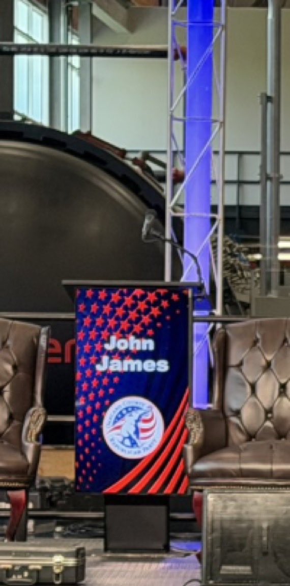 PeterRush1984's tweet photo. MI Gubernatorial Debate - photos of 4 candidates and empty podium for absent John James. 😜 https://t.co/W67B3K408l