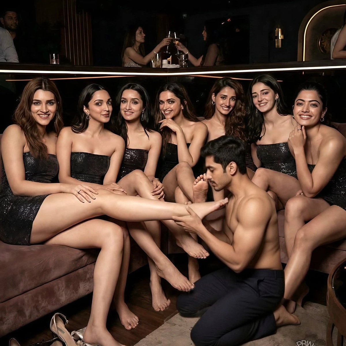 HottyactressX's tweet photo. Femdom Birthday Party✨

#worship #actress # queen #goddess
#kritisanon #shradhakapoor #deepika #dishapatani # ananyapandey #Rashmika https://t.co/2e2VTzlsGG