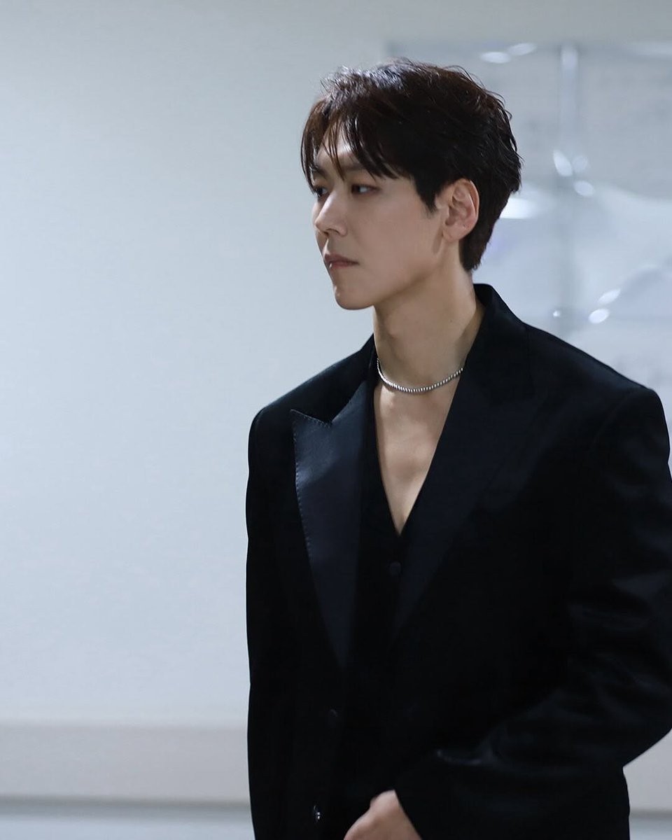 카이 얼굴 tweet media