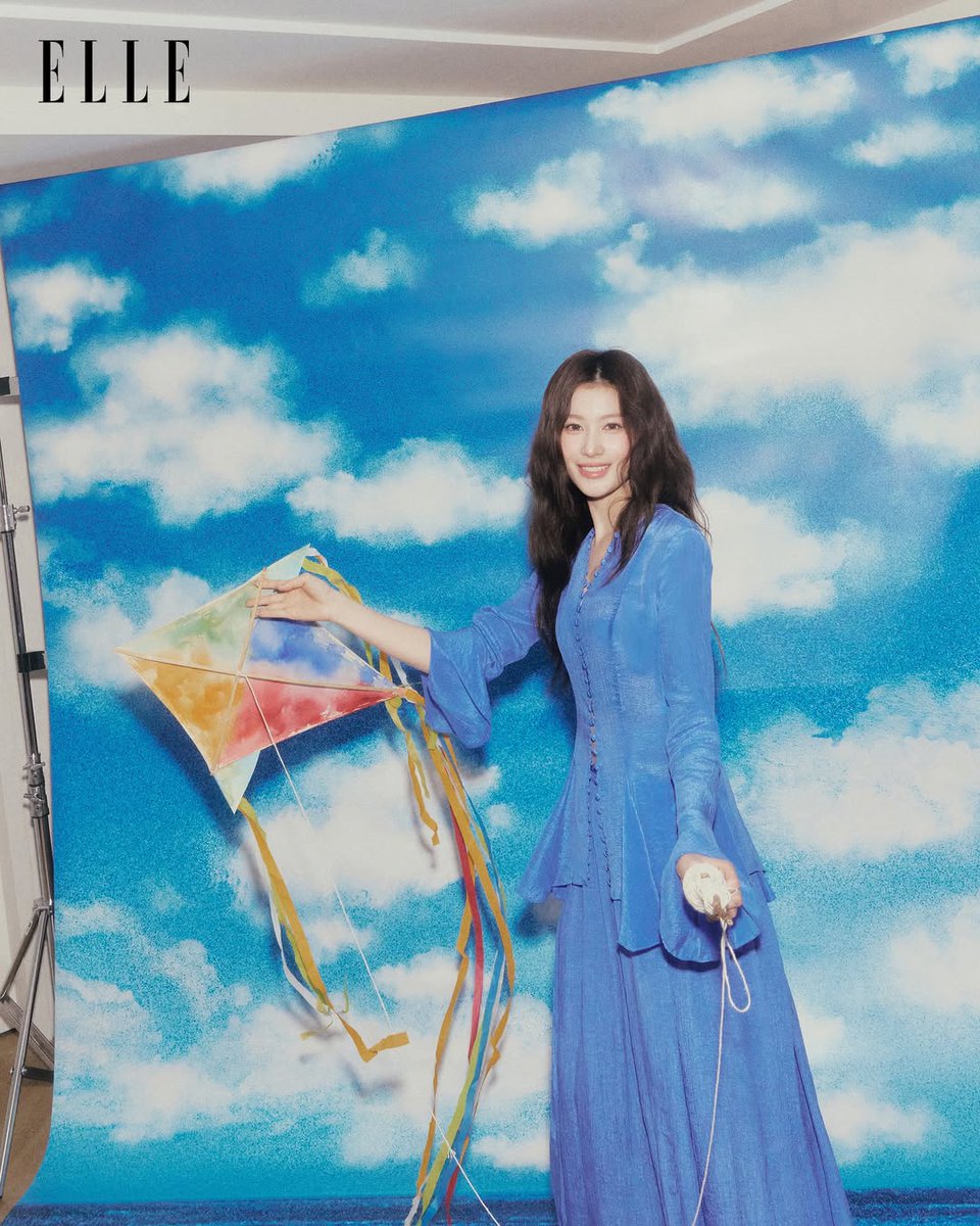 쿤 #TWICE_THISISFOR_WORLD_TOUR tweet media