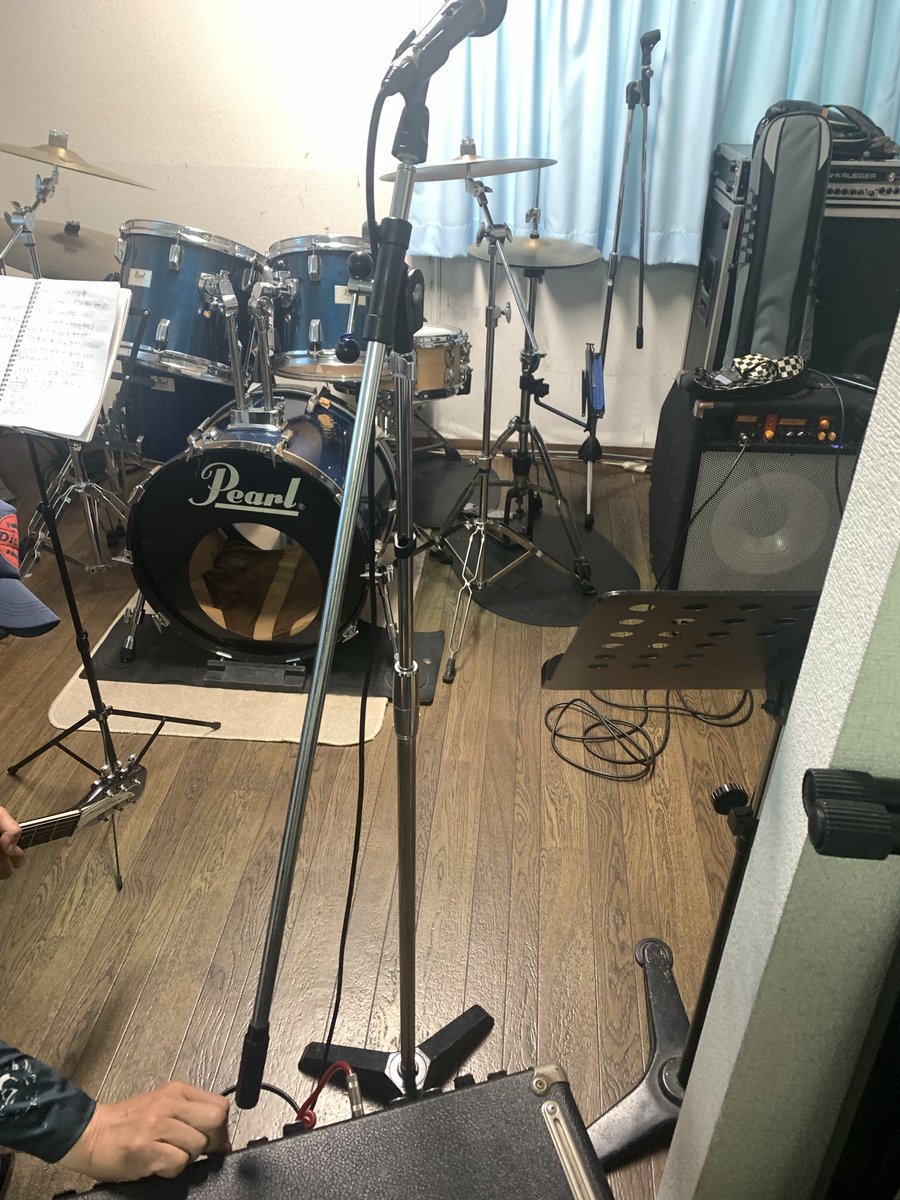 masapyon3's tweet photo. さぁ!いよいよ動き出しますよ!
6/13の為に久々にメンバー集まりました。
お時間のある方はぜひ!
#BillyGuns
#THEBADGE
#中村昭二 https://t.co/vsBG58k9UD