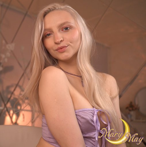 marylunamay's tweet image. Online in 5 minutes ! Link on my show @chaturbate ➡️  chaturbate.com/in/?tour=LQps&amp;amp;…
————————————
#stream #Chaturbate #livestreaming #StreamingNow #nsfw