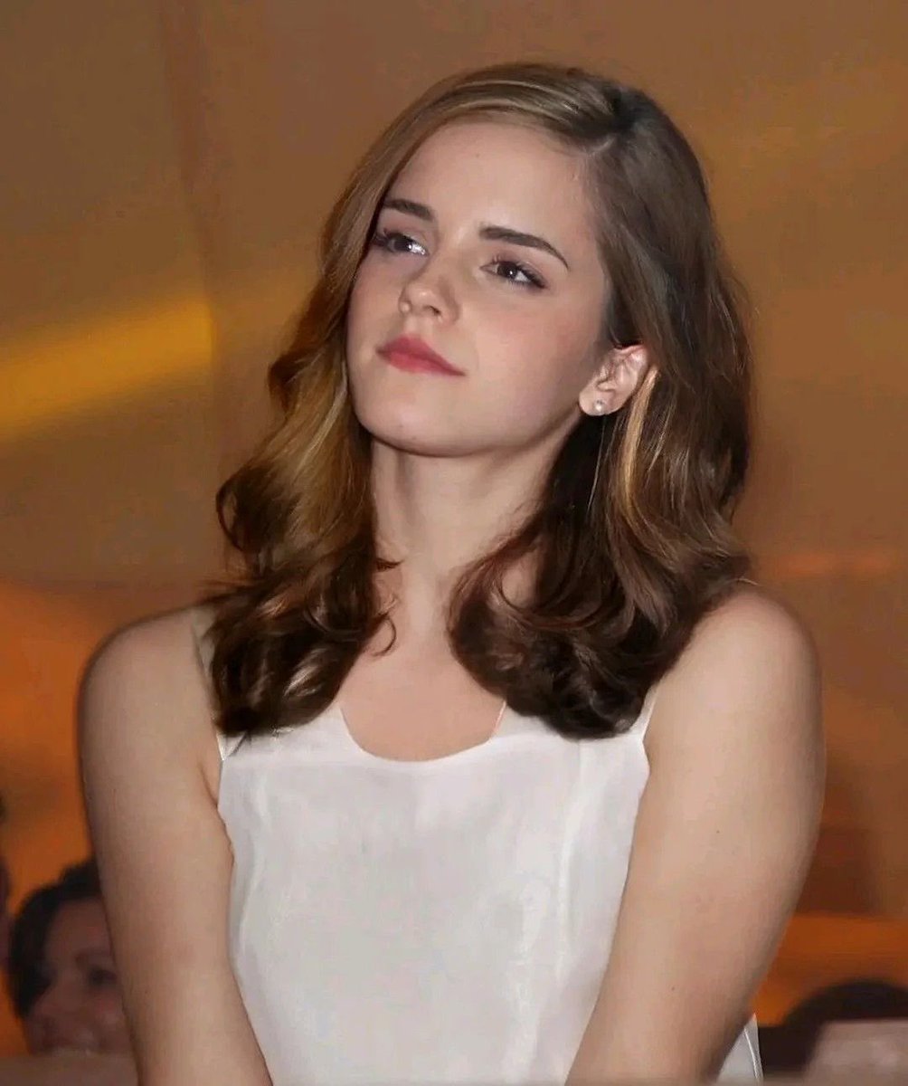 Emma Watson Fan Page tweet media