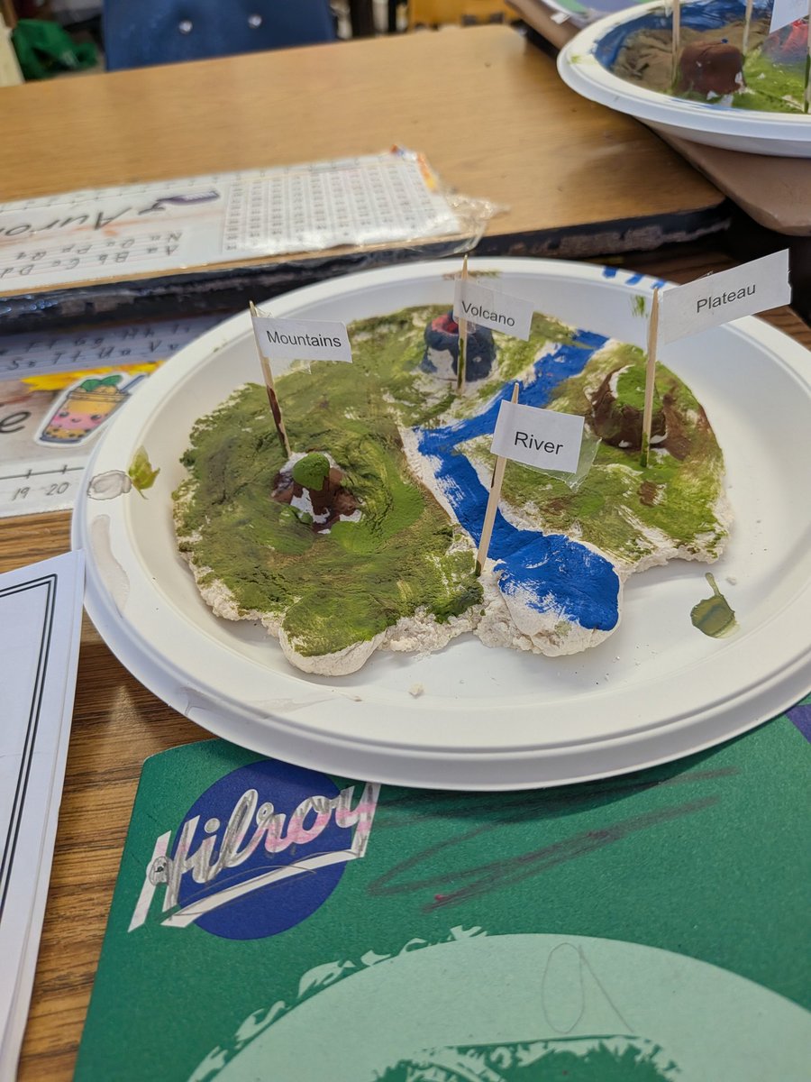 ashleylang2's tweet photo. My grade 2s completed their landforms today! Really proud of their hard work ❤️ #teachersofX https://t.co/VnOO9f3I7n