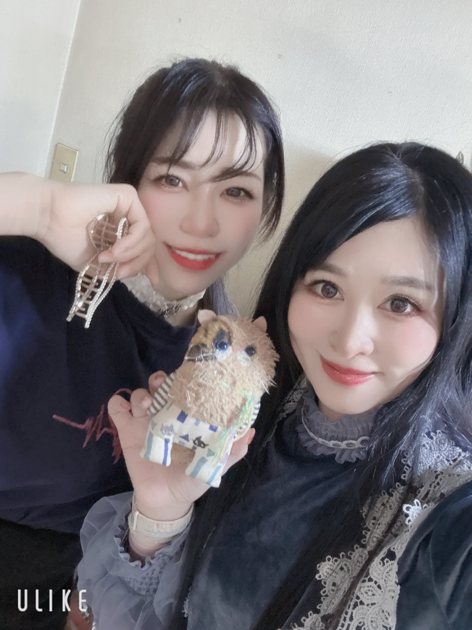 1 pic. 昨日は即新幹線に飛び乗ったら最終ステージにギリギリ間に合ったよー！ また1人仲良しの踊り子さんが去りとても寂しいけど 精一杯やりきって次に向かう姿がとてもキラキラとしていました🥹 これからもみんなすおーを応援しているよ🥰本当にお疲れ様でした🫶 https://t.co/HtlltsFqQe
