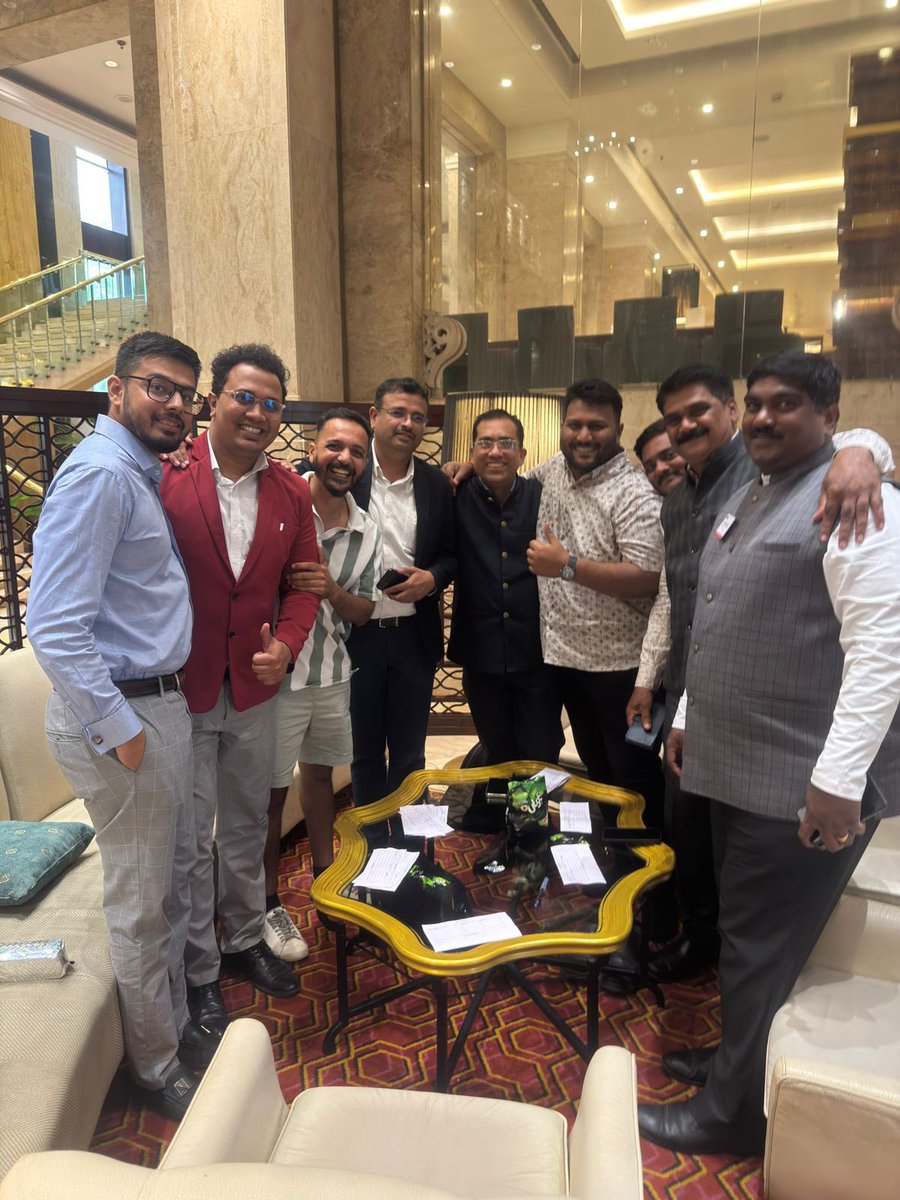 TejasGandhi3's tweet image. A few moments from the past couple of months with some amazing BNI members. Beyond business, it’s the conversations, connections and friendships that make it all worthwhile. 🙌

#BNI #Networking #Relationships