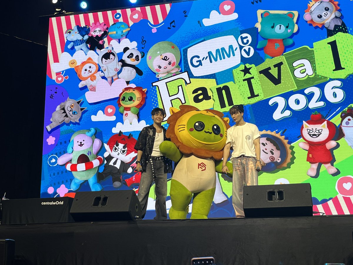 liver20102525's tweet photo. @GMMTV @XingXing_R @kingman_gmmtv สุขสันต์วันเกิดครับคนเก่งของคุณย่า https://t.co/0otvUTpg6c