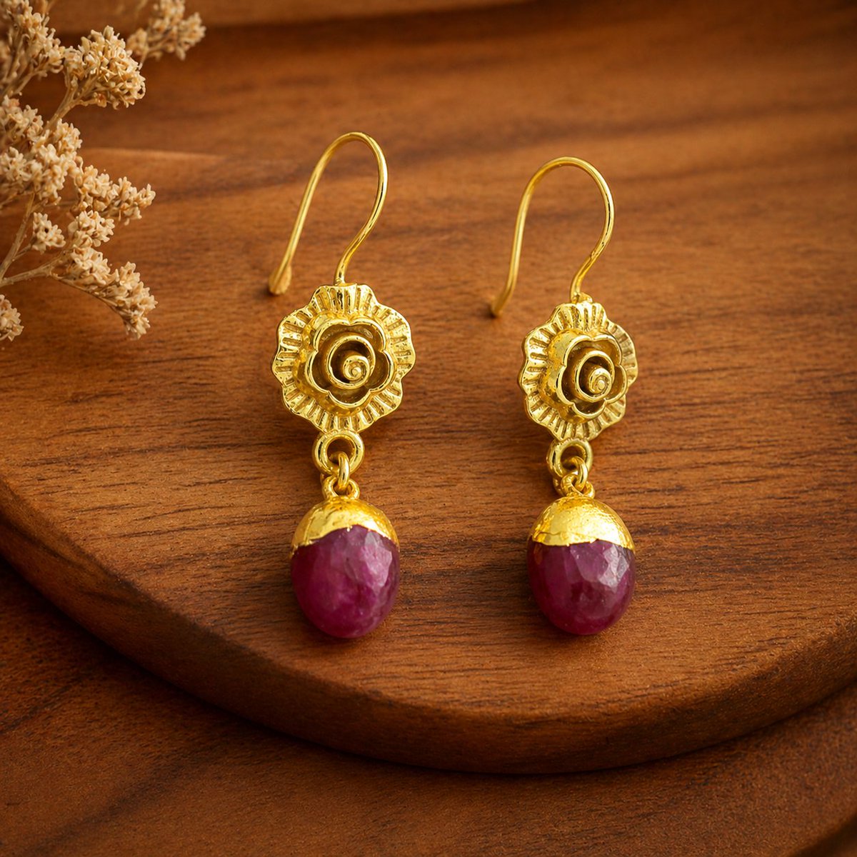 shreejijew50441's tweet image. Gold Plated Brass Dyed Ruby Earrings, Handmade Dangle Earrings by Shreejijewells 
 etsy.me/3OZrGaJ via @Etsy 
Handcrafted gold-plated brass earrings with stunning pink dyed ruby drops 💗

#Jewelry #EtsyShop #Handmade #RubyEarrings #SmallBusiness #FashionStyle
